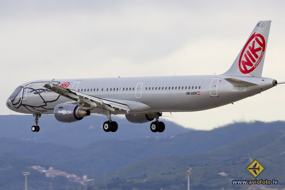 Airbus A321-211